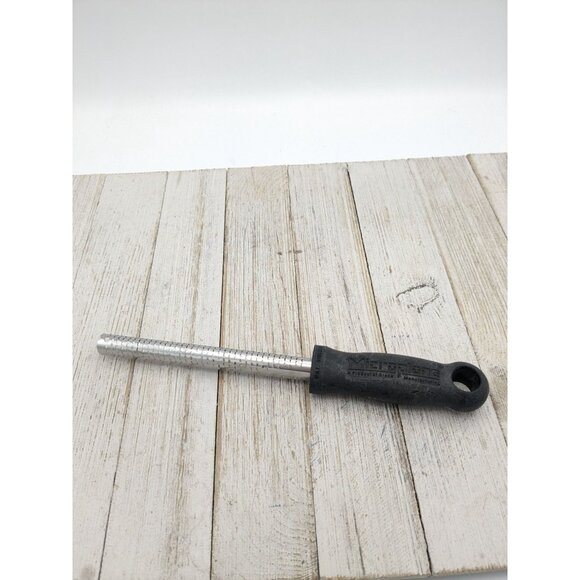 Microplane Grater Zester Cheese Garlic 8 1/2" Stainless Steel Hand Black - Picture 1 of 6
